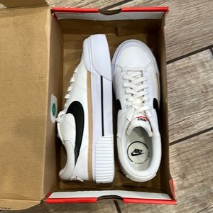 Women’s Court Legacy Lift Nikes